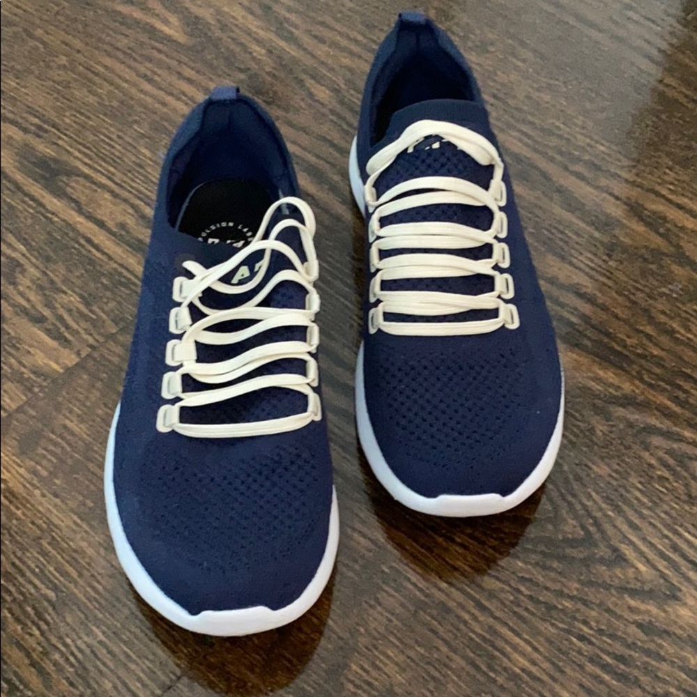 APL Sneakers